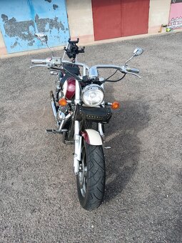 Suzuki VZ 800 Marauder - 6
