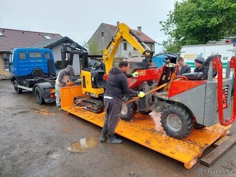 Avia - Hákový nosič kontejnerů - 6