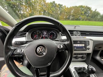WV Passat - 6