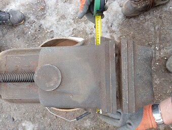 Strojní svěrák - 6