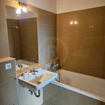 PRONÁJEM BYTU 2+KK SE DVĚMA BALKONY, STAROMĚSTSKÁ, ČB - 6