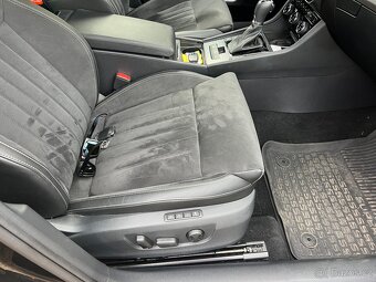 Škoda Superb sedan - 6