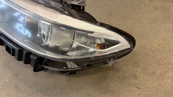 Adaptive xenon světlo levé BMW F22 / F23 / F87 - 6