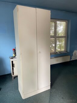 Kancelářský nábytek - 6