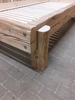 Postel kartáčované staré trámy - 6