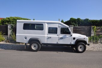 SPECIÁL Expediční Landrover Defender, 24 000 km, 1. majitel - 6