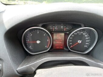 Ford Mondeo 2.0 ...103 kW 131 000km - 6