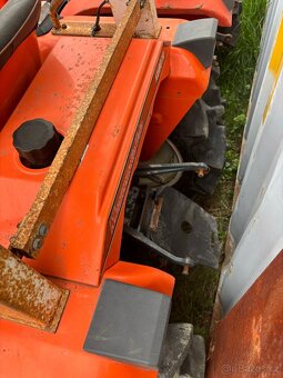 Japonský malotraktor Kubota B1-15 bultra - 6
