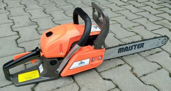 Motorová pila 5,7HP 2x řetěz, startér, 0,5L + 1L olej - 6