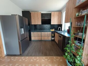 Prodám rodinný dům 168m2 pozemek 2972m2 - 6