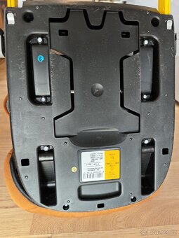 Maxi Cosi Rodifix Airprotect v hnědé barvě (dětská autosedač - 6