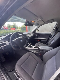 BMW E90 318 LCI - 6