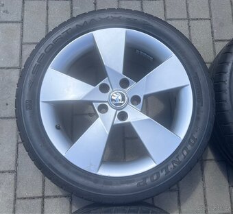 Octavia - 17 Denom + letní 225/45 Dunlop - 6