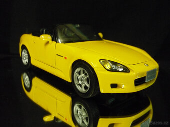 Honda S2000 Maisto 1/18 - 6
