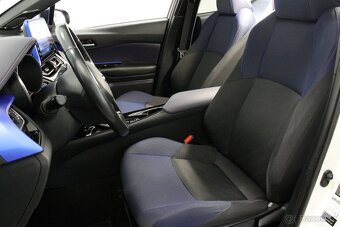 Toyota C-HR, 1.8 HSD 72kW STYLE,TAŽNÉ,1.MAJ - 6