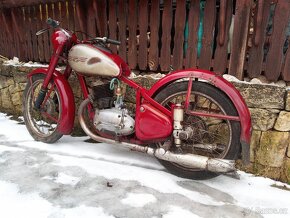 Jawa 250 pérák - 6