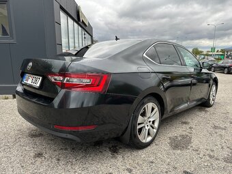 Skoda Superb 2016 - 6
