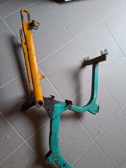 Jawa 50 pionyr - ram s přední vidlici - 6