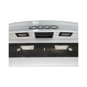 Víko zadní + spojler bílá metalíza LY9C Audi S5 8T 2008 - 6