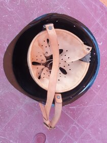 Prodám starou vojenskou helmu - 6