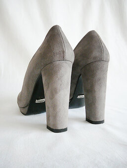 Semišové lodičky 36 Buffalo London - 6