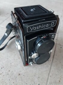 Prodám starý fotoaparát Yashica - 6