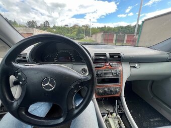 Mercedes-Benz C W203, 200 CDI - 6