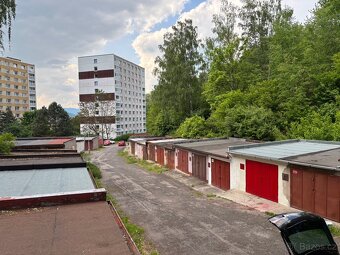 Družstevní garáž na Střekově - 6