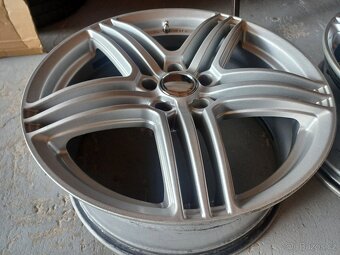 8j 5x112 R19 et45 Whellworld - 6