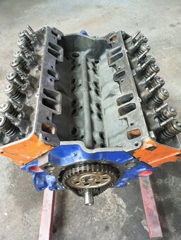 Motor  CHEVROLET  V8  od roku 1975-do 1979 - 6