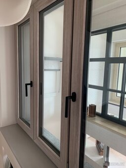 PVC okno inter.dekor dřeva ext.antracit - 6