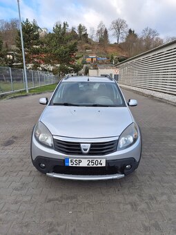 Dacia Sandero Stepway 1.6 16v - 6