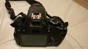 Canon EOS 650D + objektiv EF-S 18-135 IS STM Kit - 6