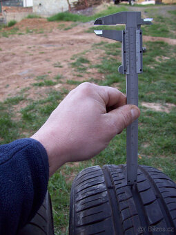 Pneu 175/65 R14 - 6