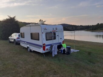 Karavan hobby 440 sf 2009 319.999,- - 6