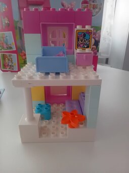 1812 - Lego Duplo 10942 Dům a kavárna myšky Minnie - 6