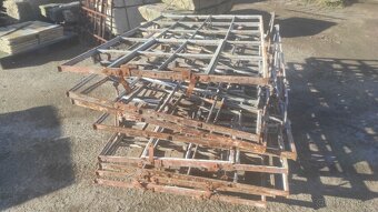 Stará železná okna, 50 ks-100x170cm, fabrické okno - 6