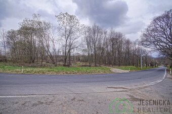 Prodej pozemku v obci Terezín u Mikulovic - 6