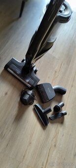 Vysavač tyčový Miele Triflex HX1 Cat&Dog - 6