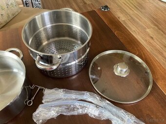 Parní odšťavňovač z nerezu na indukci - 6