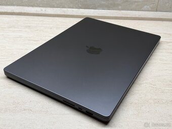 MacBook Pro 16" M3 Pro 12-CPU 18-GPU, 18GB, 512GB - 6