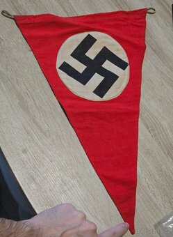 Trojcípá NSDAP vlajka - top stav - 6
