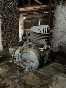 Motor čz 125t - 6