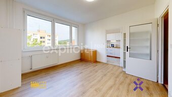 Pronájem bytu 2+1, 44 m2 - Moravská, Zlín, ev.č. 02235 - 6