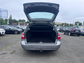 Mercedes Benz E - 6
