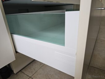 Kompletní kuchyně DanKuchen vč. spotřebičů - 6