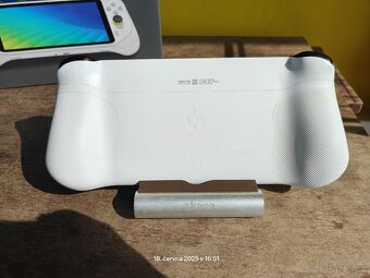 Logitech G Cloud handheld - 6