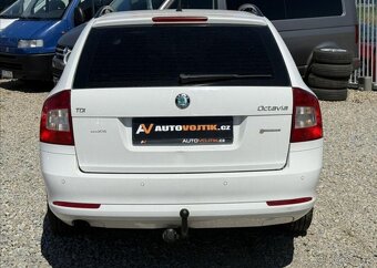 Škoda Octavia 1,6 TDI ELEGANCE,TAŽNÉ,+KOLA nafta manuál - 6