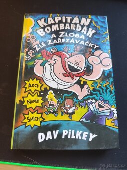 Knišky kapitán bombartak - 6