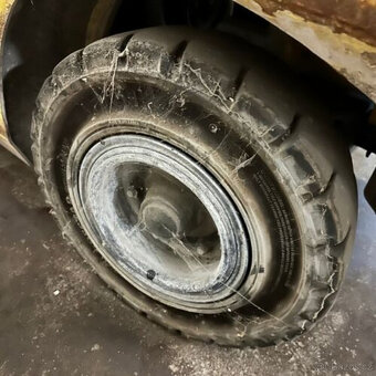 Vysokozdvižný vozík Hyundai 33D-9, 2016, 6500lbs, dieselový, - 6